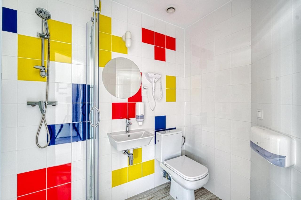Level Aparthotel